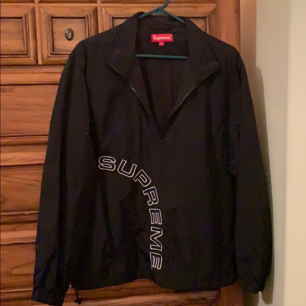 Supreme Corner Arc Half Zip Pullover